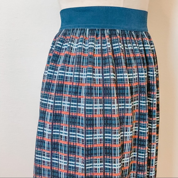 NBW NOISY MAY Fun Plaid Pleated Skirt - Picture 10 of 11